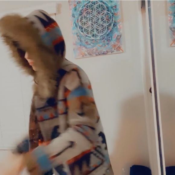 Winter Coat - Picture 5 of 9